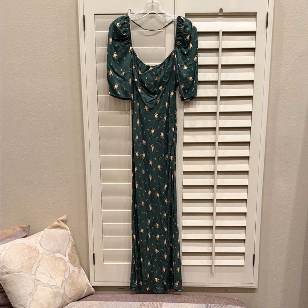 Chic Green Floral Long Sleeve Dress